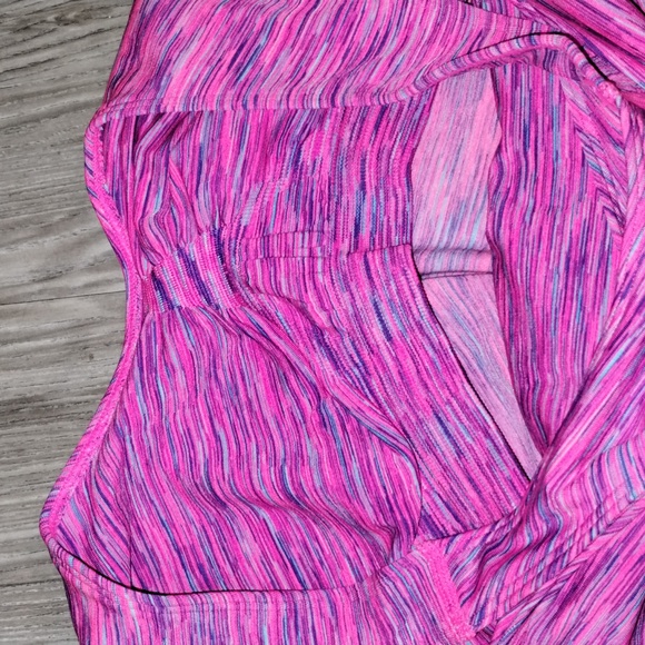 Women's Athletic Tank Top NWT - Picture 2 of 5